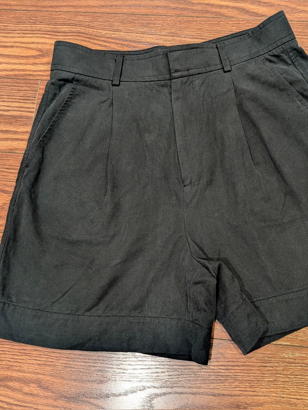 Everlane Black Tailored High Rise Pleated Shorts